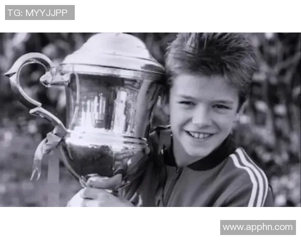 刚刚退役的足球明星们的传奇人生与未来发展展望